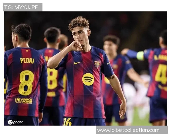 足总杯激战利物浦小胜巴萨帽子戏法引发争议判罚风波